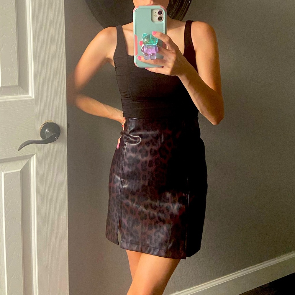 Faux leather leopard skirt